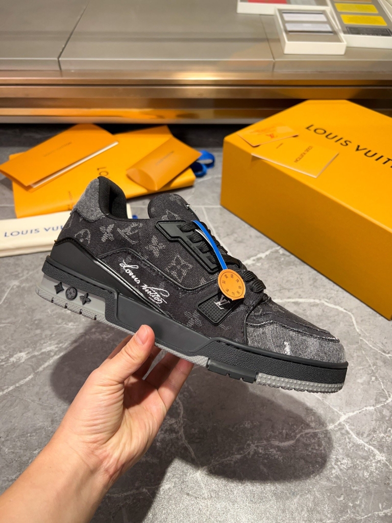 Louis Vuitton Sneakers